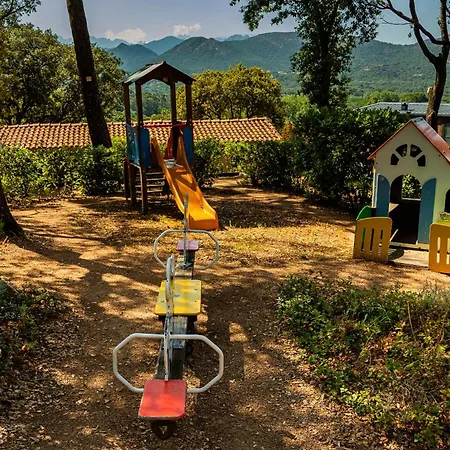 Domaine De La Testa 2*