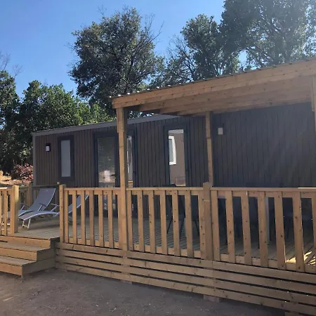 Domaine De La Testa Parque de Campismo 2*
