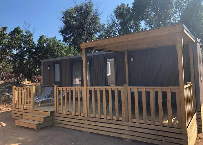 Domaine De La Testa Parque de Campismo 2*