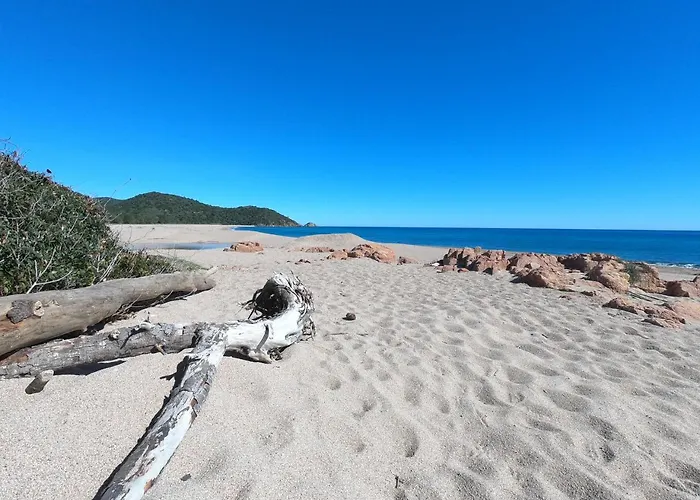 Domaine De La Testa Parque de Campismo Sainte-Lucie de Porto-Vecchio